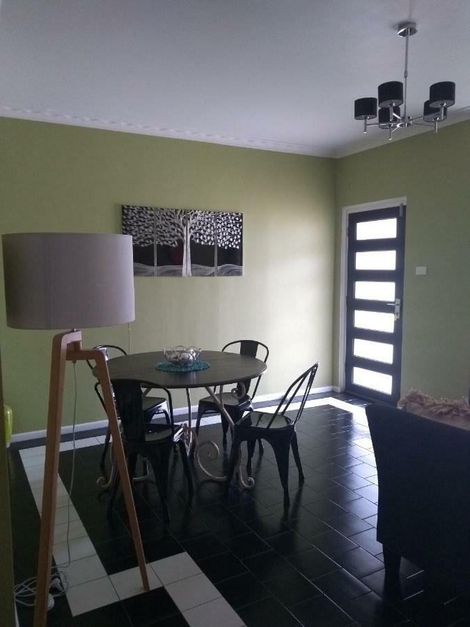 Kindred Studio Apartments Leeton Ngoại thất bức ảnh